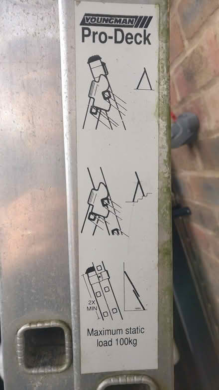 Photo of free Aluminium 2-section ladder (Uxbridge UB10) #3