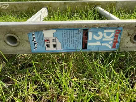 Photo of free Extendable ladders (GL52) #1