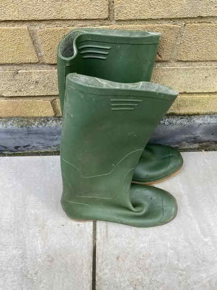 Photo of free Wellington Boots Size 8 (Rayleigh SS6) #1