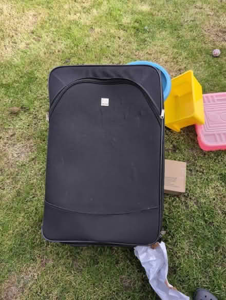 Photo of free Large suitcase (Dagenham RM10) #1