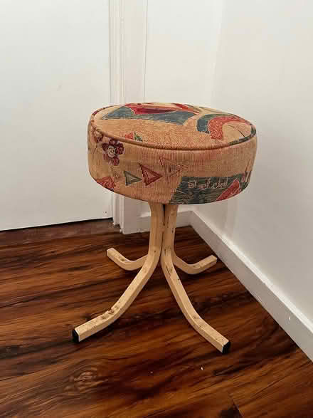 Photo of free Vintage stool (Glasgow, Sighthill G21) #4