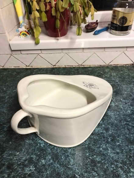 Photo of free Porcelain ‘slipper’ bed pan (Stenalees PL26) #2