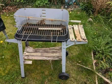Photo of free BBQ (Berkhamsted HP4) #1
