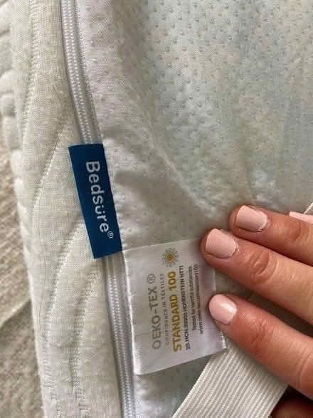 Photo of free Double memory foam mattress topper (N1 Canonbury Islington) #2