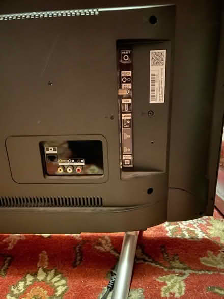 Photo of free 49” TCL Roku TV Model 49S405 (Pasadena, near Bungalow Heaven) #3