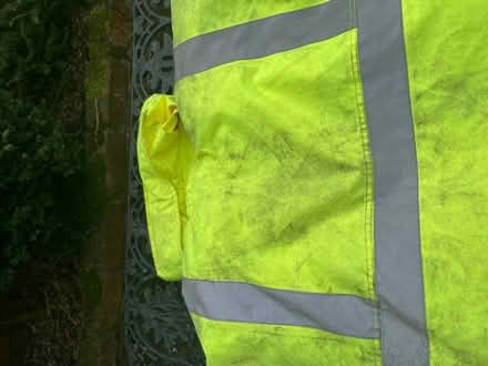 Photo of free Hi-vis coat. Men’s size medium. (Hobson NE16) #3