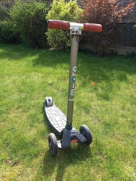 Photo of free Maxi micro scooter (Old Malden /Worcester Park KT4) #1
