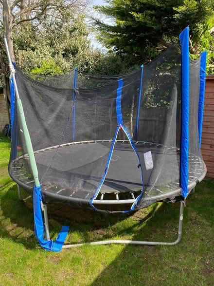 Photo of free Broken 10ft trampoline for parts (Twickenham TW1) #3