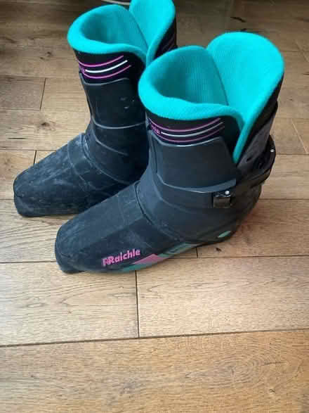 Photo of free Men’s ski boots size 10 (RUshden NN10) #1