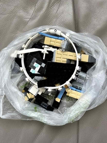 Photo of free LEGO Architecture London Skyline - Big Ben, Tower & Eye (Chelsea SW3) #1