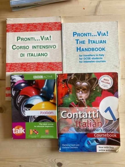 Photo of free Italian learners books and CDs (Nether Edge S7) #1