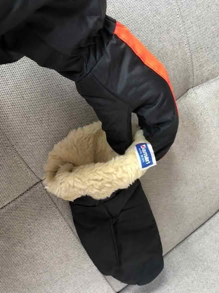 Photo of free Gloves (GU14) #2