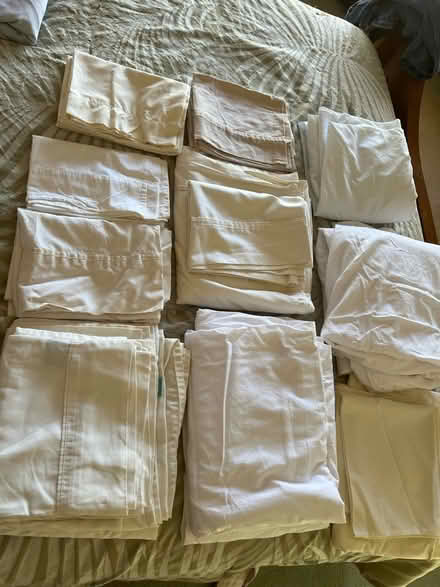 Photo of free bed sheets, variety (Williamsburg Outlet area) #1