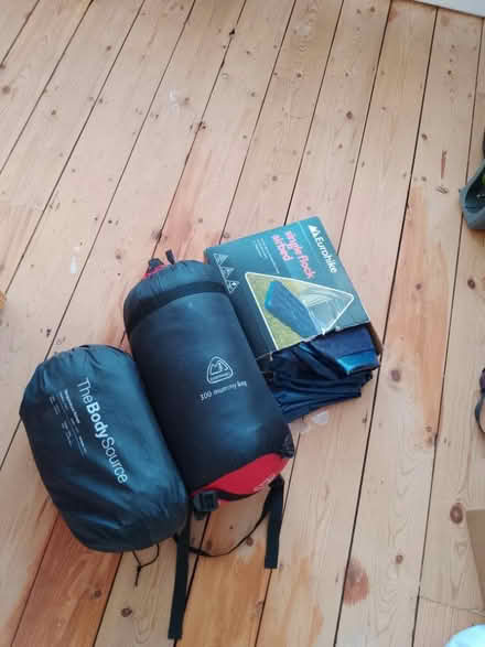 Photo of free Sleeping bags,1 inflatable matress (Tooting SW17) #1
