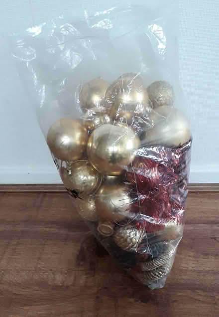 Photo of free Christmas decorations (Belmont DH1) #1