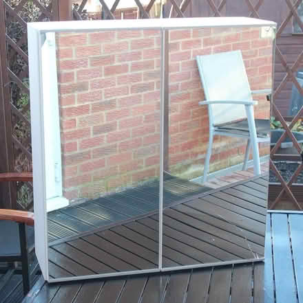 Photo of free IKEA bathroom cabinet (SN25 Abbey meads) #1
