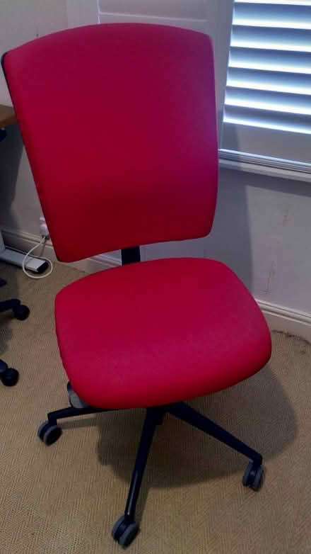 Photo of free Desk / office chair (OX1) #1