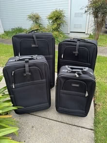 Photo of free four suitcases #3