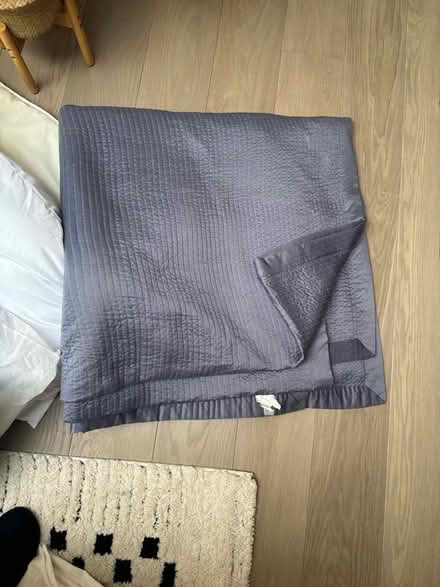Photo of free Large bed cover (Ealing Broadway) #1