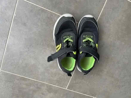 Photo of free kids trainers size 1 (7-9 years) (Ewell, KT19) #1