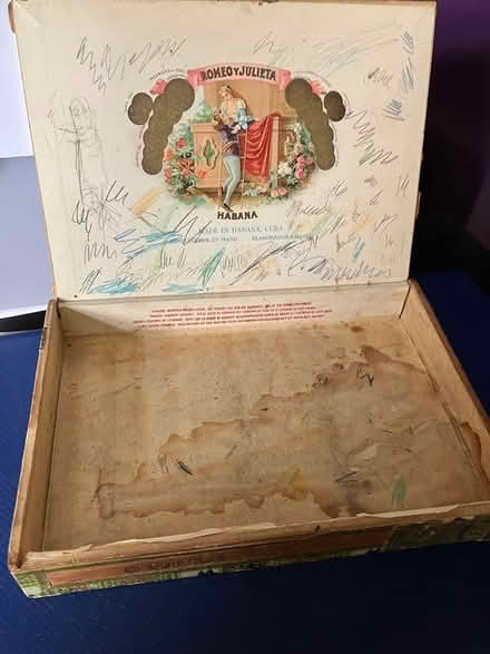 Photo of free Vintage Cuban Cigar Box (Chesham HP5) #4