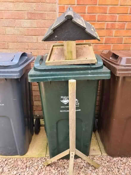 Photo of free Bird House feeder (Malvern Link WR14) #1