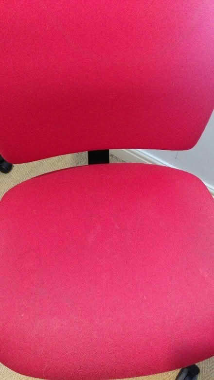 Photo of free Desk / office chair (OX1) #3