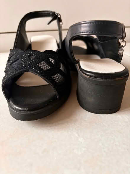 Photo of free Heeled sandals (Sengkang) #2