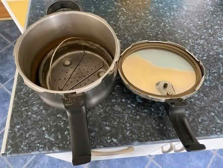 Photo of free Assorted Kitchenware (Noctorum CH43) #3