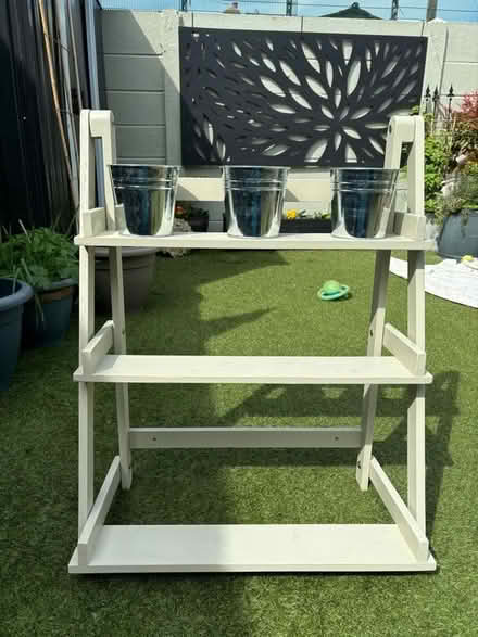 Photo of free Garden plant shelf and pots (N9 Jubilee Park) #1