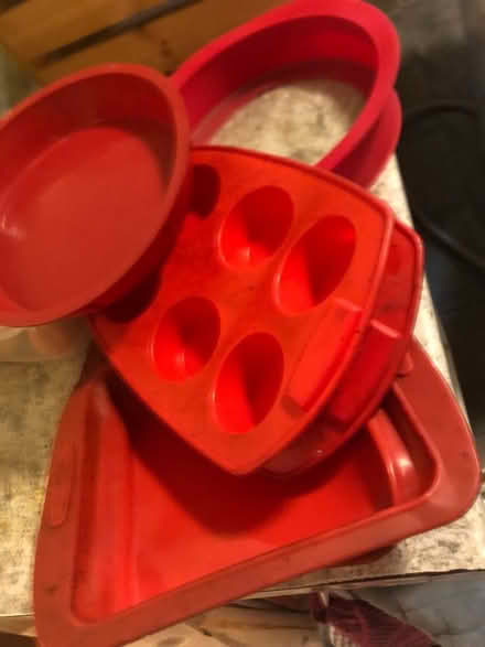 Photo of free Silicon baking trays (Chorlton M21) #1
