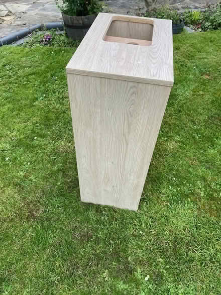 Photo of free unit for small washbasin (WR14 (Barnards Green)) #4