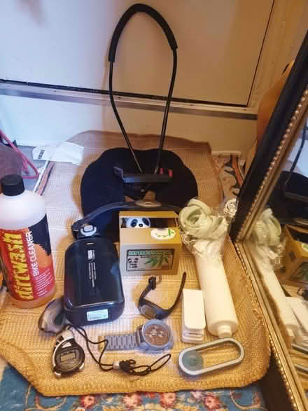 Photo of free Neck support + gadgets (Harlesden) #1