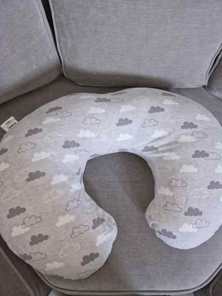 Photo of free Nursing/breastfeeding pillow (E17) #1
