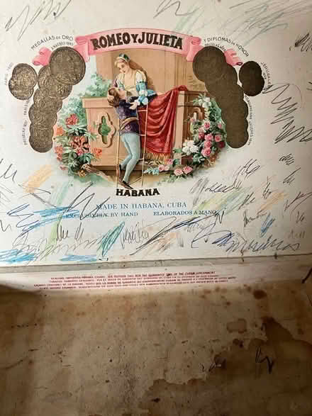 Photo of free Vintage Cuban Cigar Box (Chesham HP5) #3