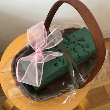 Photo of free Flower arranging basket and oasis (Earlsdon CV5) #2