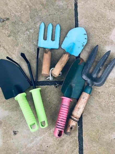 Photo of free Assorted garden tools (Heswall CH60) #1