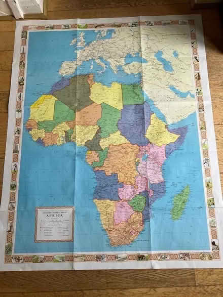 Photo of free Stanfords Wall Map of Africa (Harpenden AL5) #1