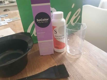 Photo of free Sally's dark brown hair dye (SN15) #2