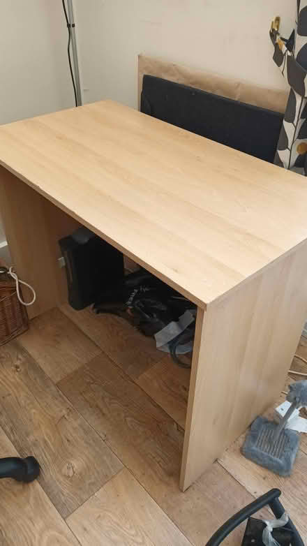 Photo of free Desk. (Birstall LE4) #1