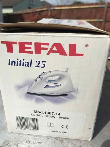 Photo of free Steam iron (CT11) #1