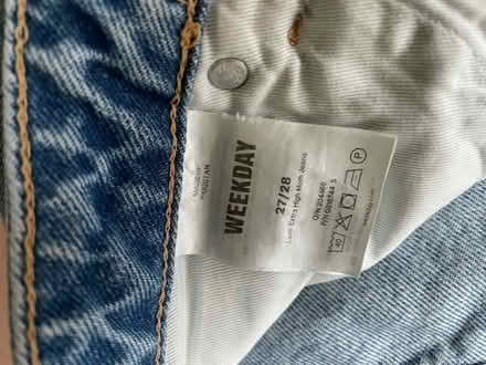 Photo of free Women’s jeans (broken zip) (Cambridge Heath, E2) #3