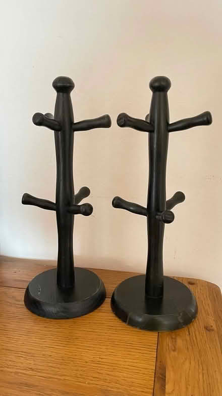 Photo of free Mug tree (Quinton B32) #1