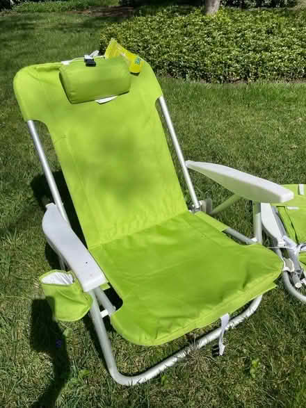 Photo of free 2 Backpack chairs (Zip 22306 Alexandria) #2