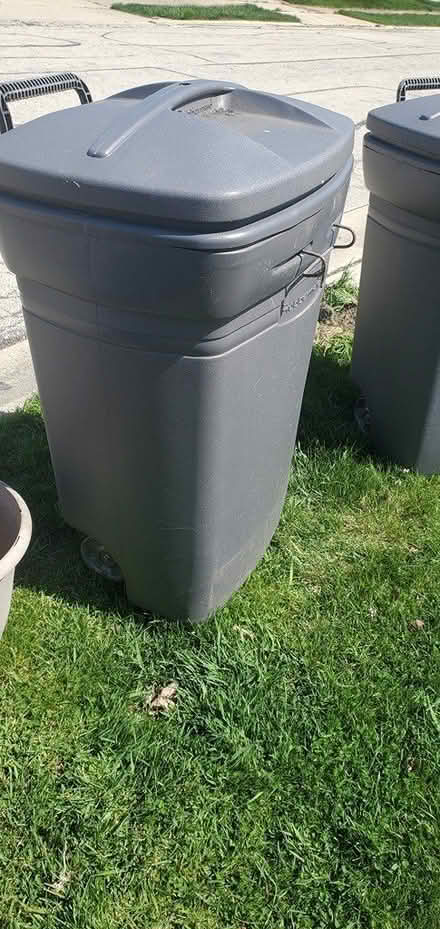 Photo of free Curb alert 55 gallon trash cans (Woodridge downers grove) #1