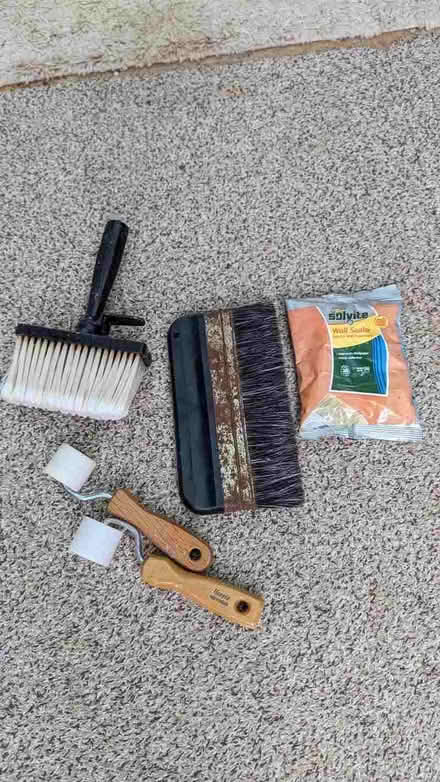 Photo of free Wallpaper hanging items (Wellingborough NN8) #1