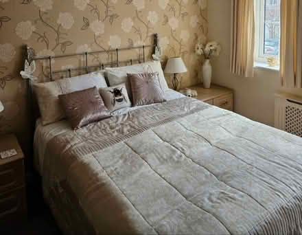Photo of free King size duvet, duvet set, pillows and bedspread (St Nicholas SG1) #1