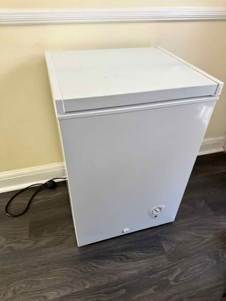 Photo of free White Chest Freezer - Currys (Charlton SE18) #1