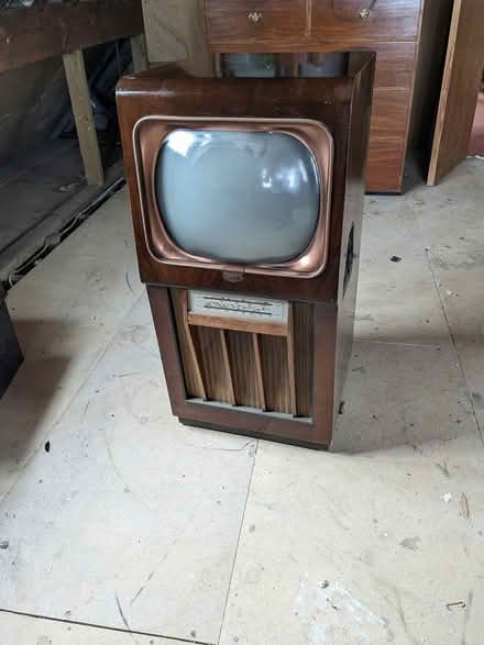 Photo of free Very old tv (Camberley GU15) #1