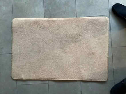 Photo of free Mat (GU14) #1